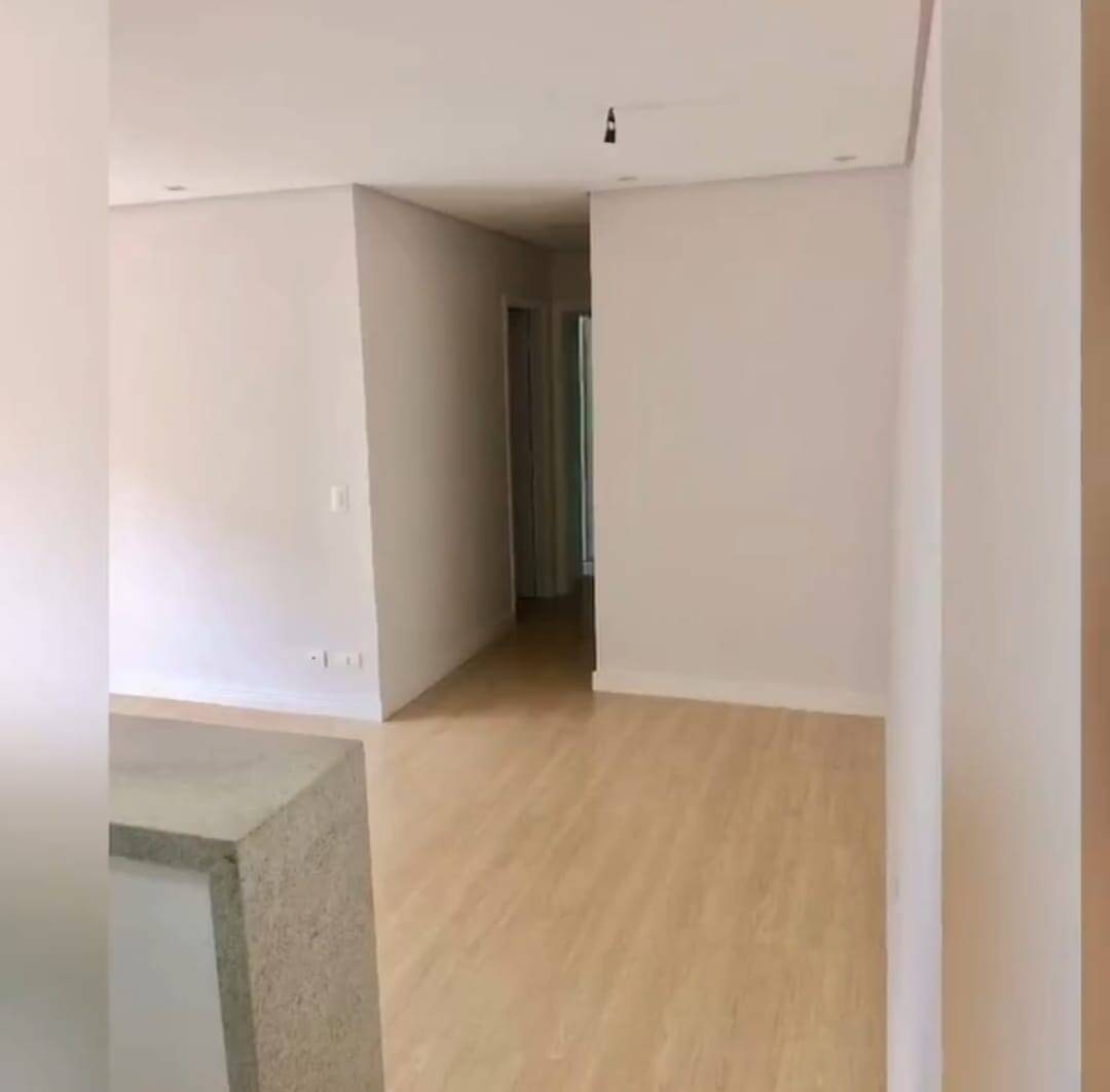 Apartamento à venda com 2 quartos, 62m² - Foto 4