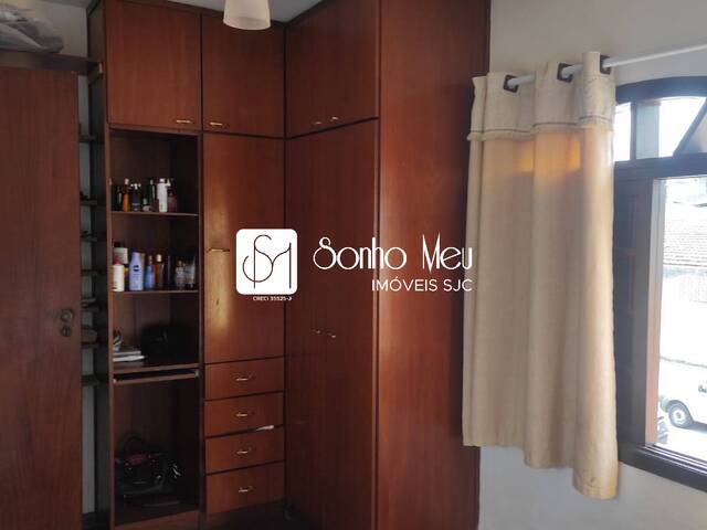 Casa para Venda em São José dos Campos - 4