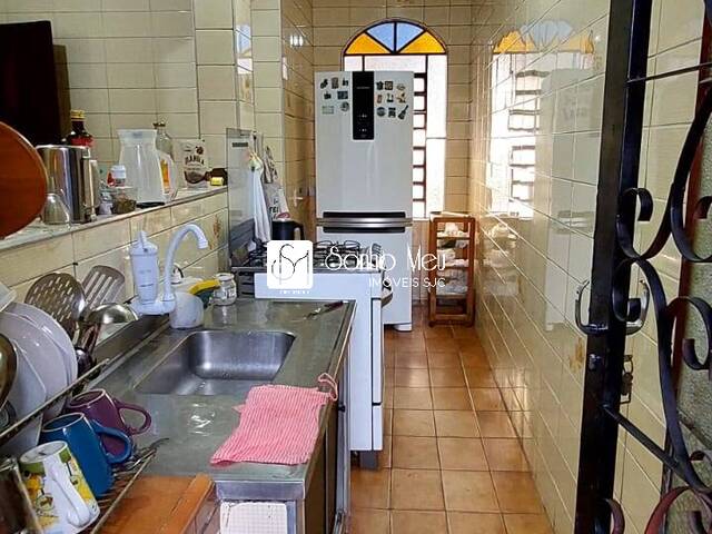 Casa para Venda em São José dos Campos - 4