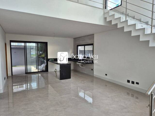 #1413 - Casa para Venda em São José dos Campos - SP - 2
