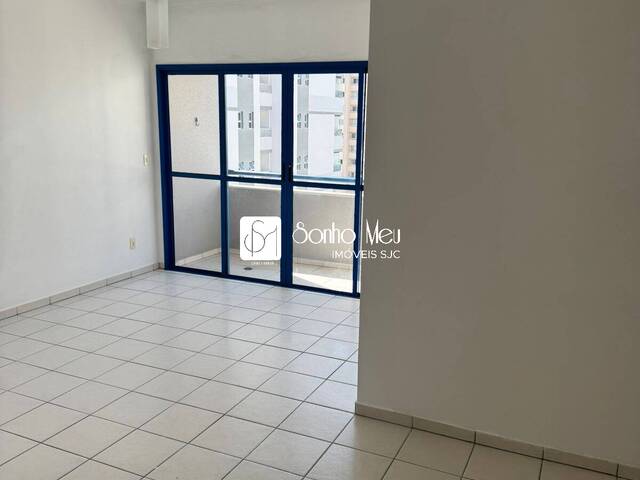 Locação em Parque Residencial Aquarius - São José dos Campos