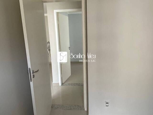 Apartamento para Venda em São José dos Campos - 2