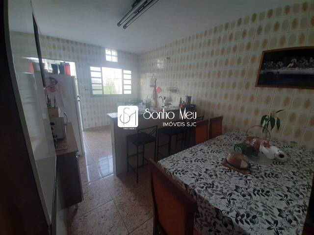 Casa para Venda em São José dos Campos - 4