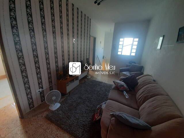 Casa para Venda em São José dos Campos - 2