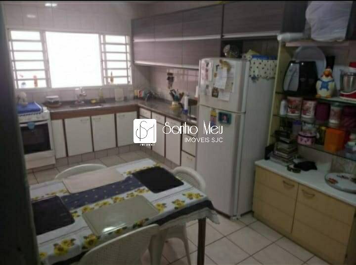 Casa à venda com 2 quartos, 90m² - Foto 1