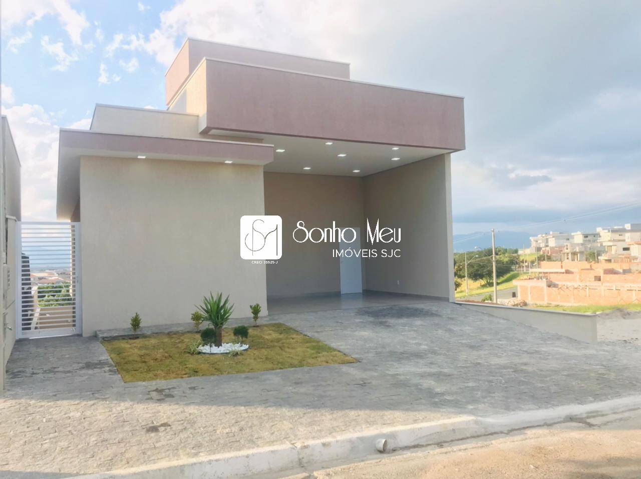 Casa, 3 quartos, 210 m² - Foto 1