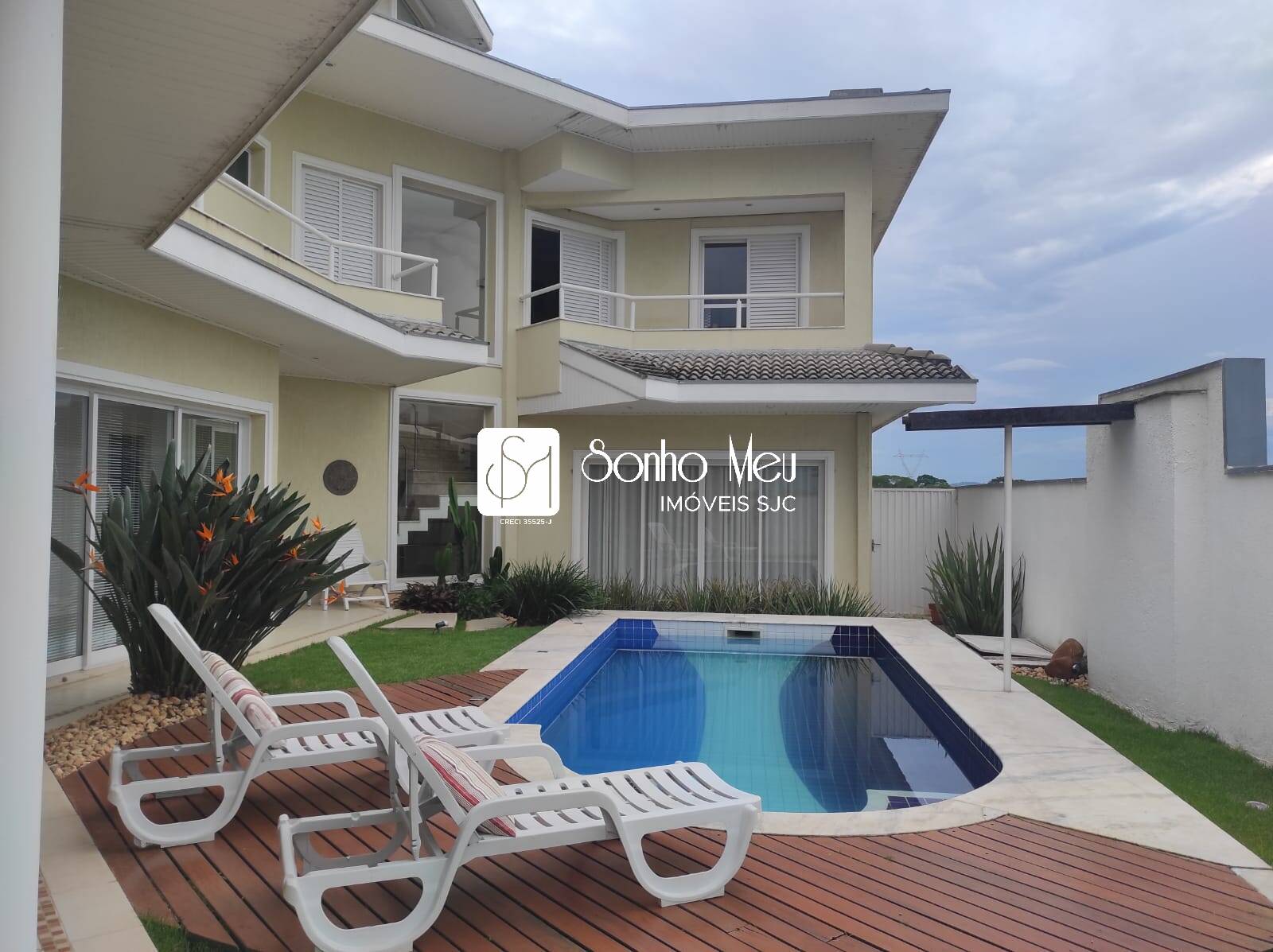 Casa, 6 quartos, 423 m² - Foto 1