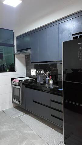 Apartamento à venda com 2 quartos, 75m² - Foto 3