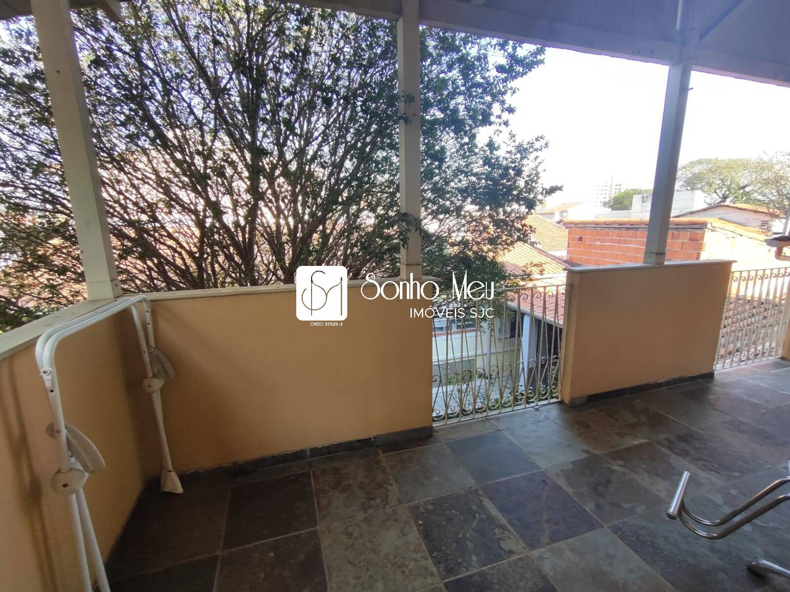 Casa à venda com 5 quartos, 250m² - Foto 33