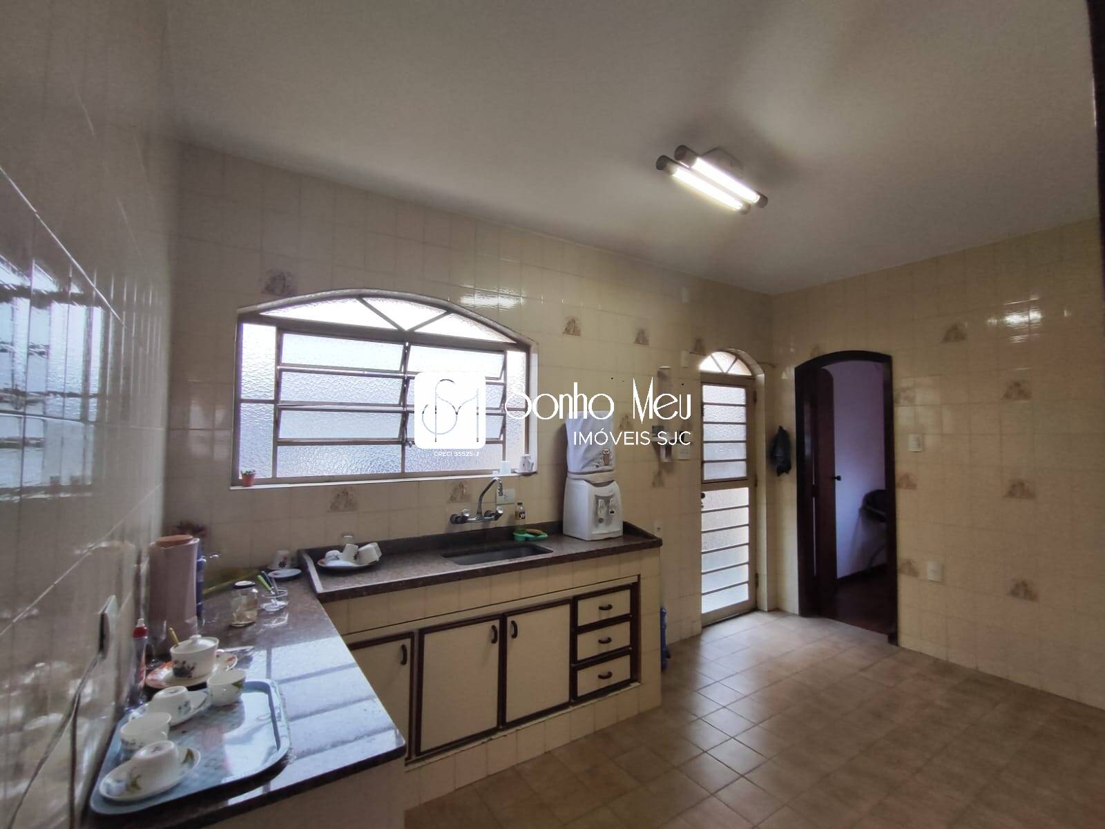 Casa à venda com 5 quartos, 250m² - Foto 27
