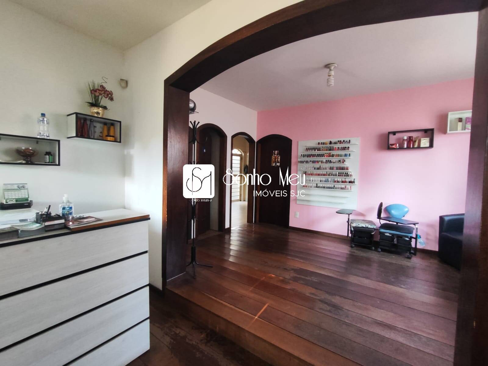 Casa à venda com 5 quartos, 250m² - Foto 4
