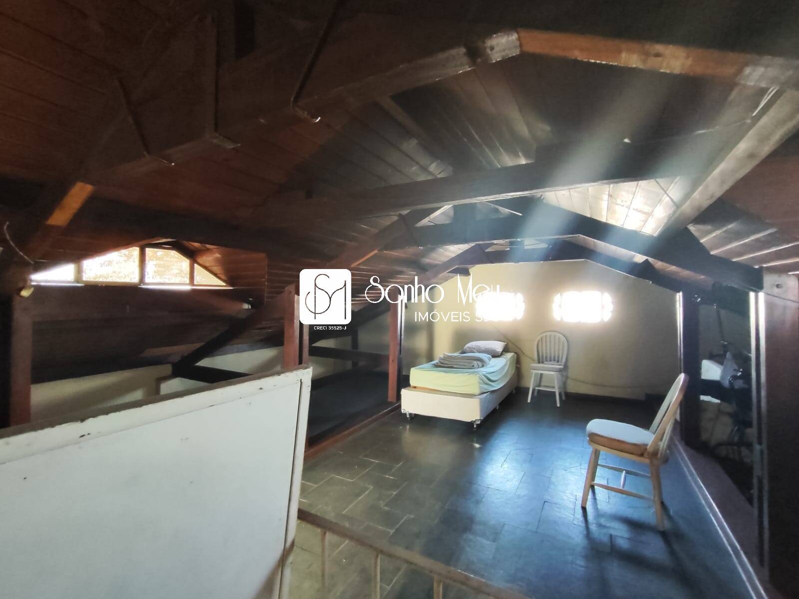 Casa à venda com 5 quartos, 250m² - Foto 76
