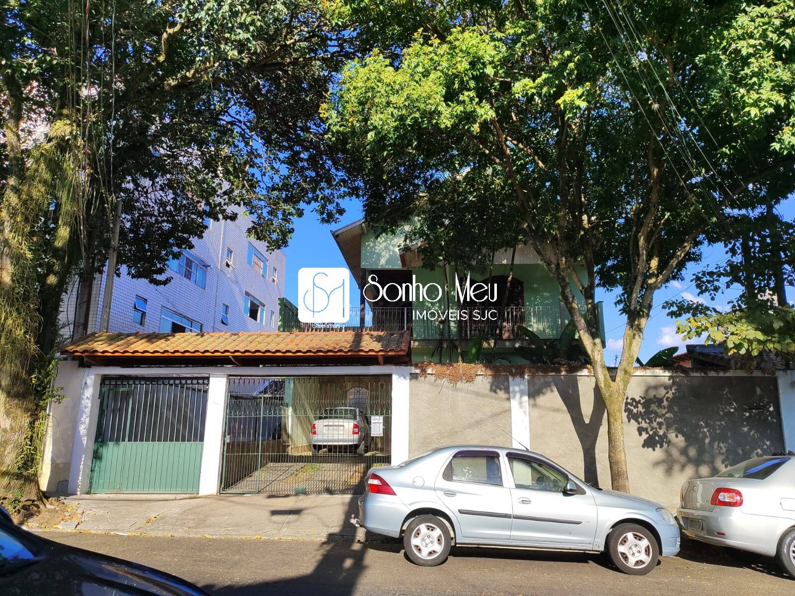 Casa à venda com 5 quartos, 250m² - Foto 8