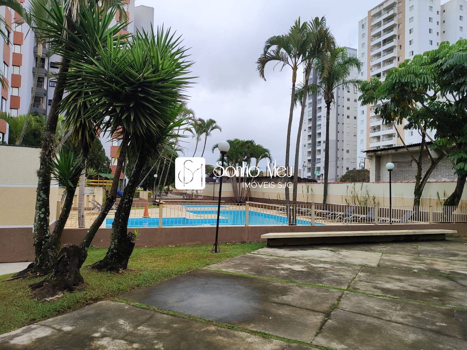 Apartamento para alugar com 2 quartos, 56m² - Foto 40