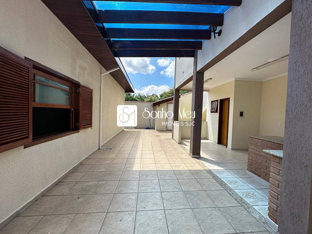 Casa à venda com 4 quartos, 376m² - Foto 8