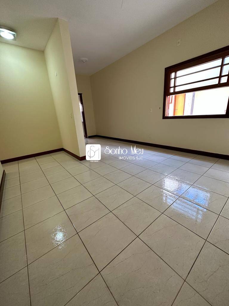 Casa à venda com 4 quartos, 376m² - Foto 9