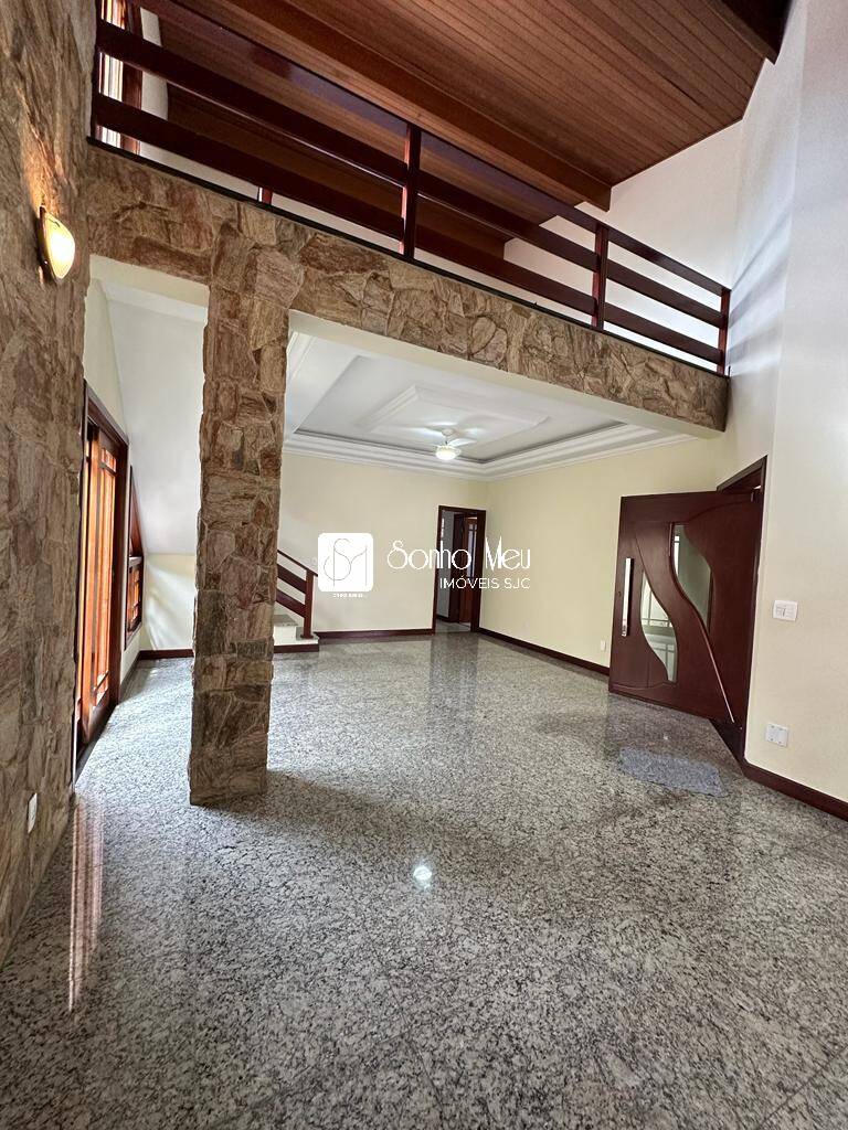 Casa à venda com 4 quartos, 376m² - Foto 2
