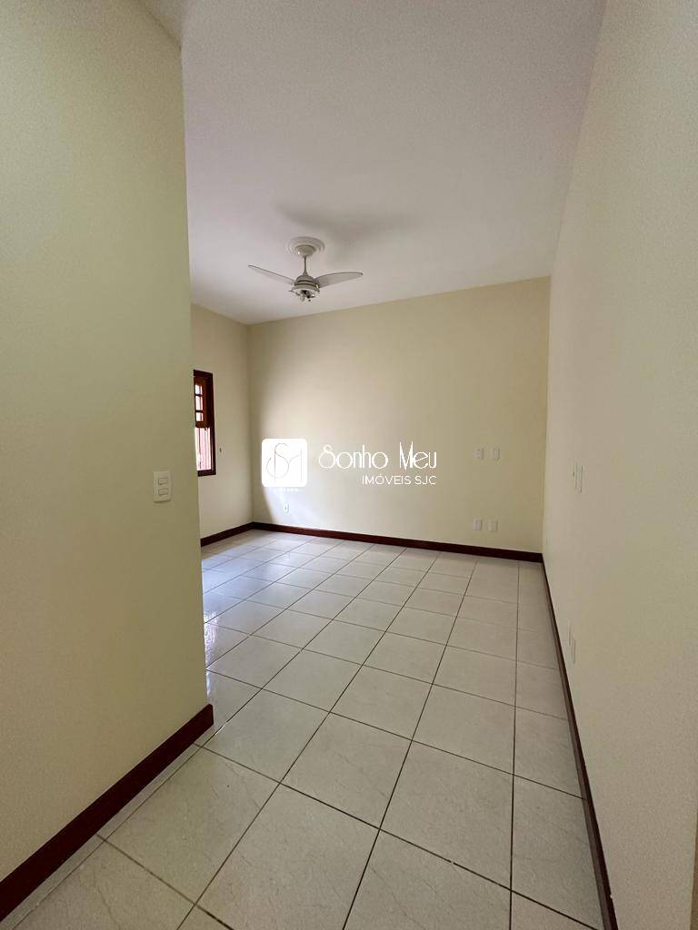 Casa à venda com 4 quartos, 376m² - Foto 21