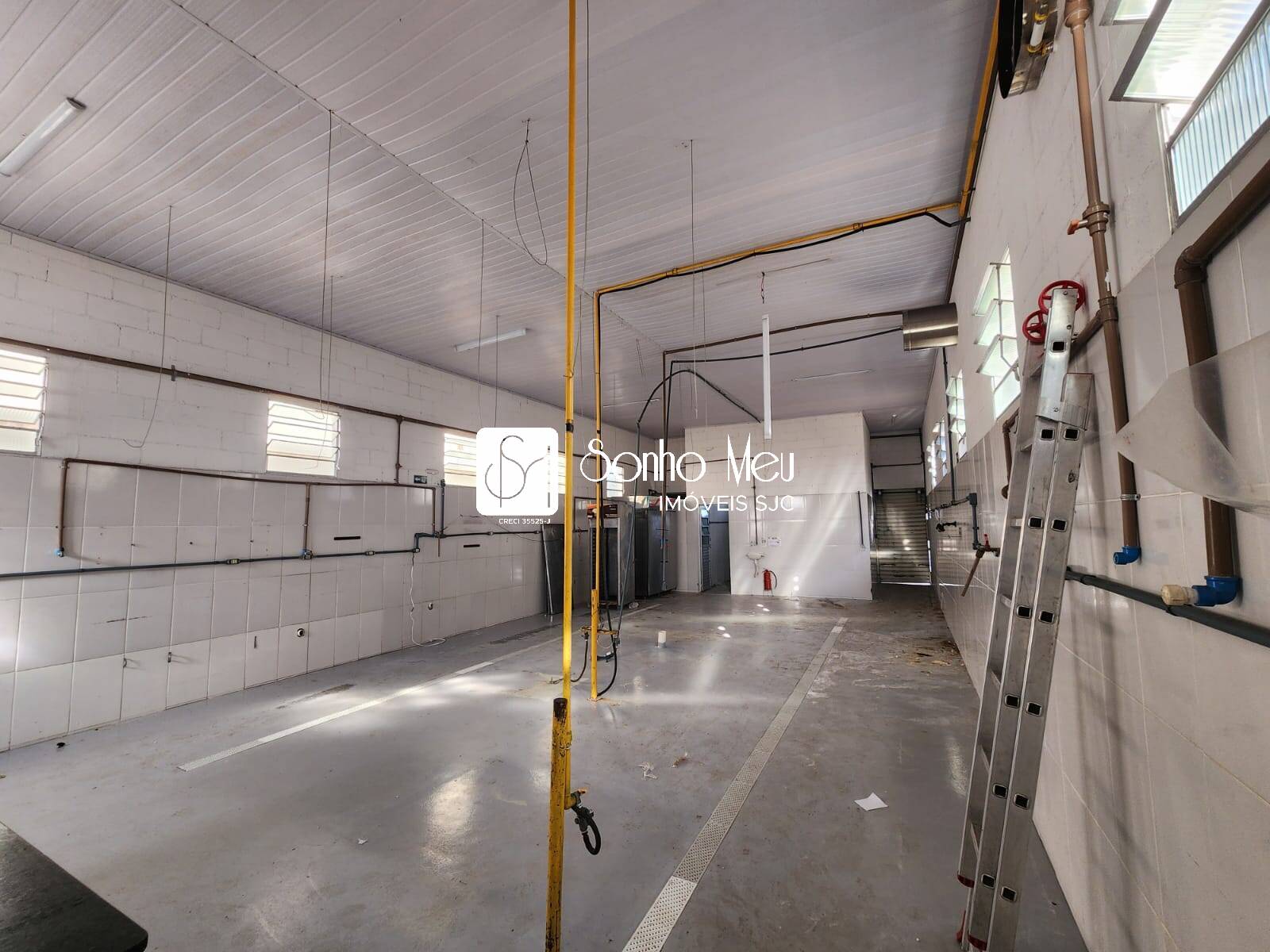 Depósito-Galpão-Armazém à venda e aluguel, 175m² - Foto 7