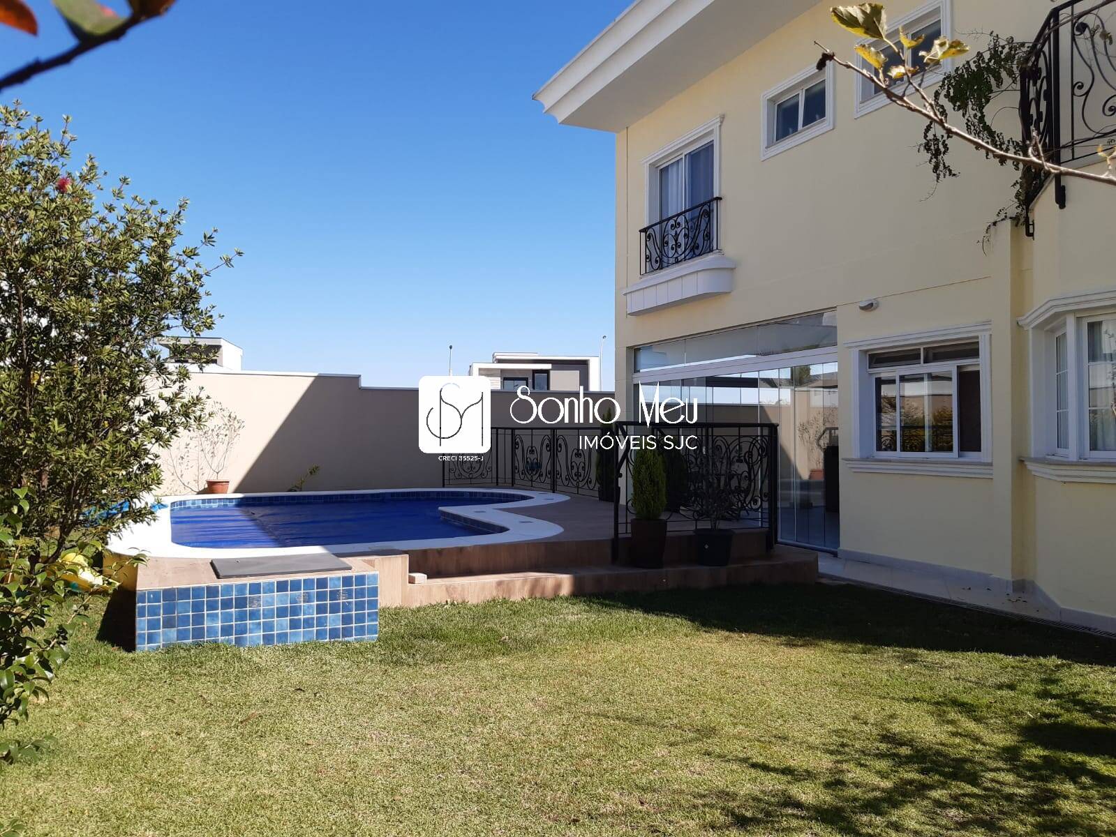 Casa, 4 quartos, 340 m² - Foto 1