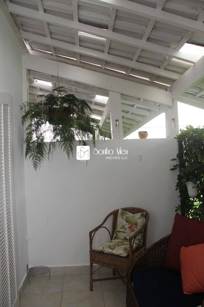 Casa à venda com 2 quartos, 95m² - Foto 12