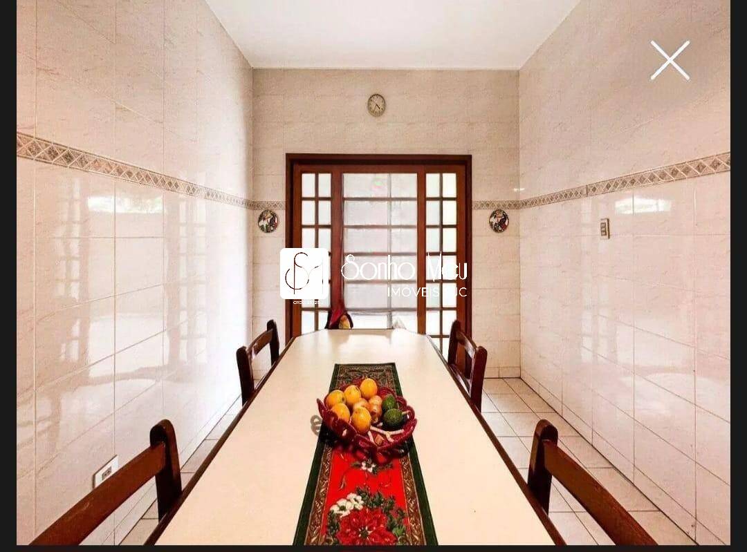 Casa à venda com 4 quartos, 234m² - Foto 3