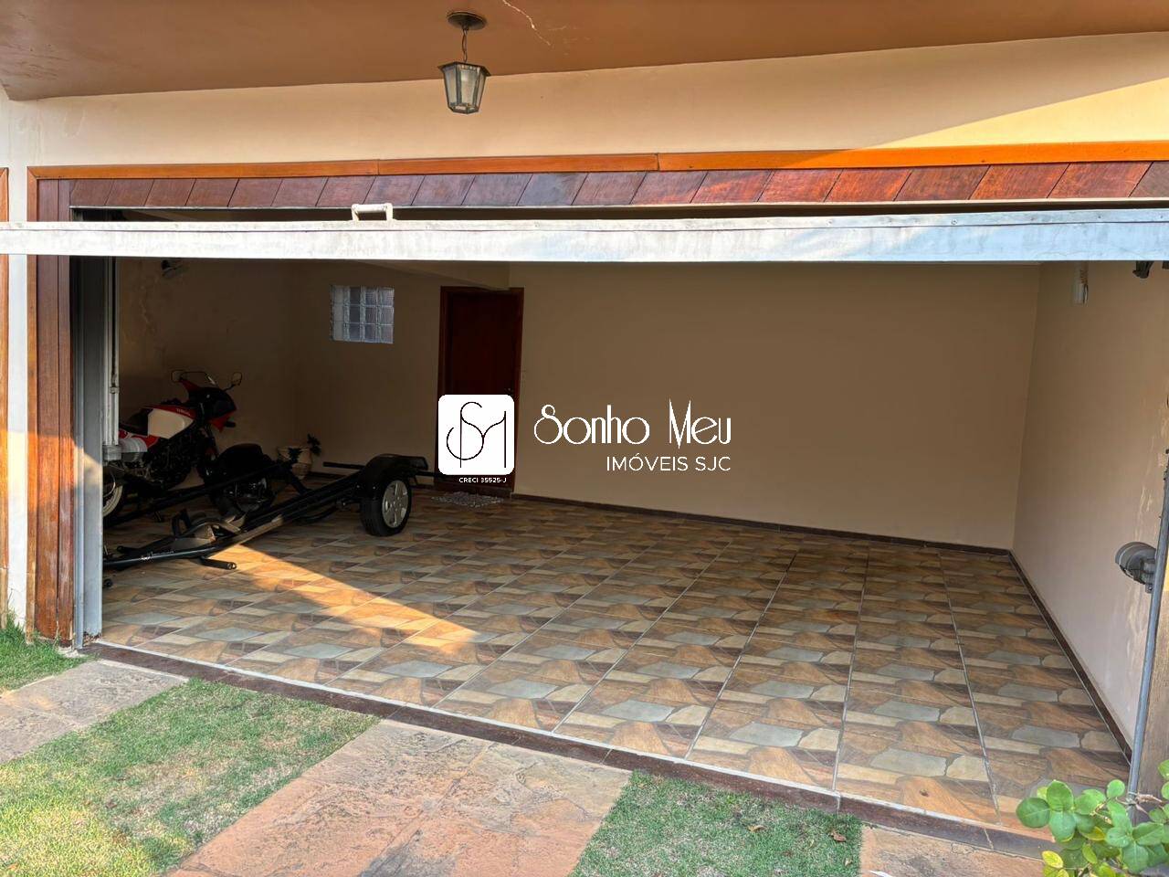 Casa à venda e aluguel com 3 quartos, 433m² - Foto 4