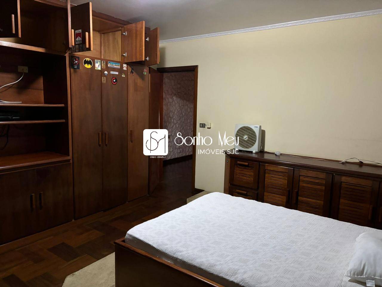 Casa à venda e aluguel com 3 quartos, 433m² - Foto 18