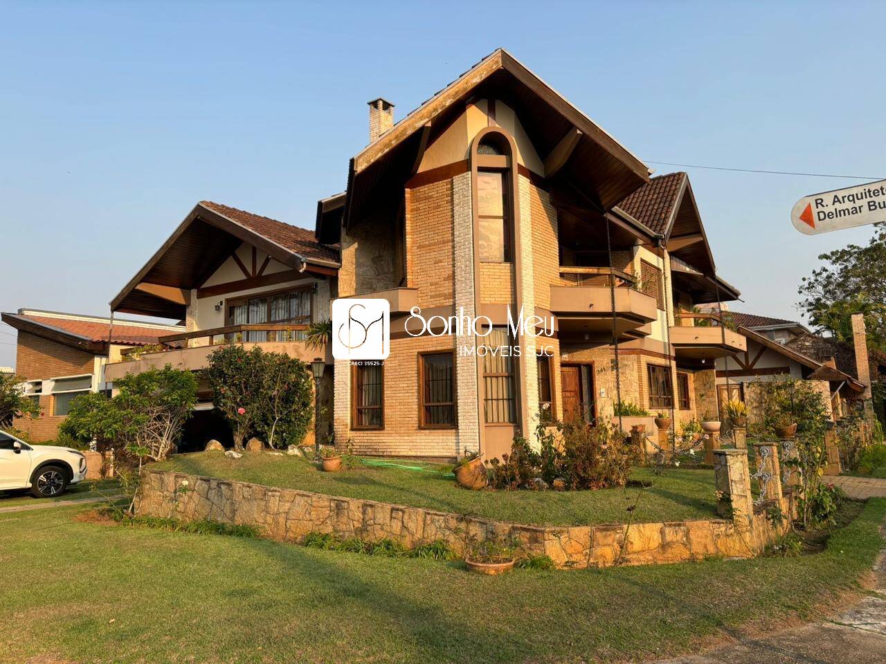 Casa à venda e aluguel com 3 quartos, 433m² - Foto 2