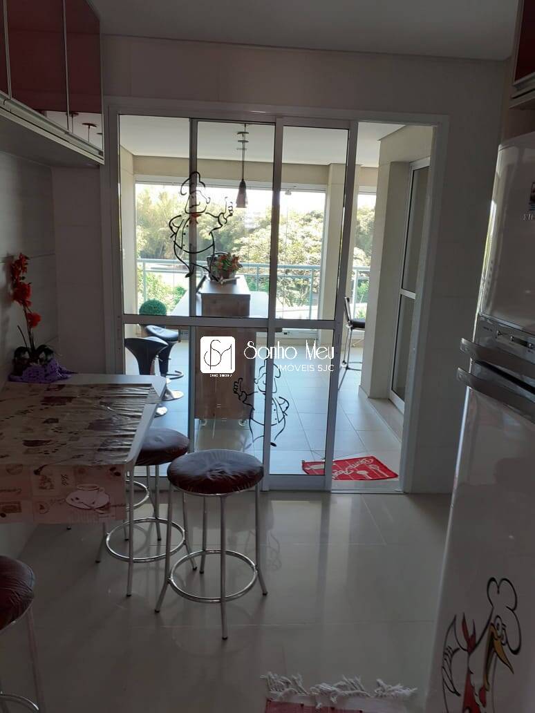 Apartamento à venda com 4 quartos, 190m² - Foto 4