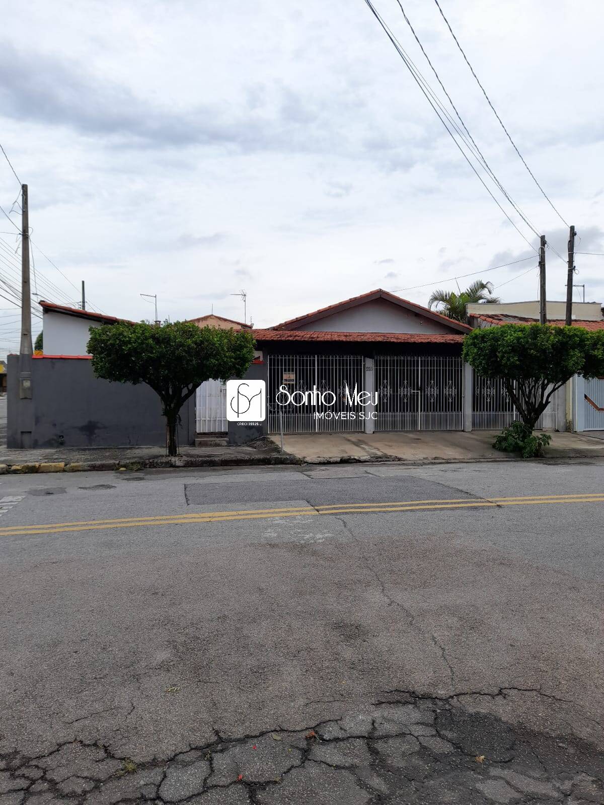 Casa, 3 quartos, 261 m² - Foto 1