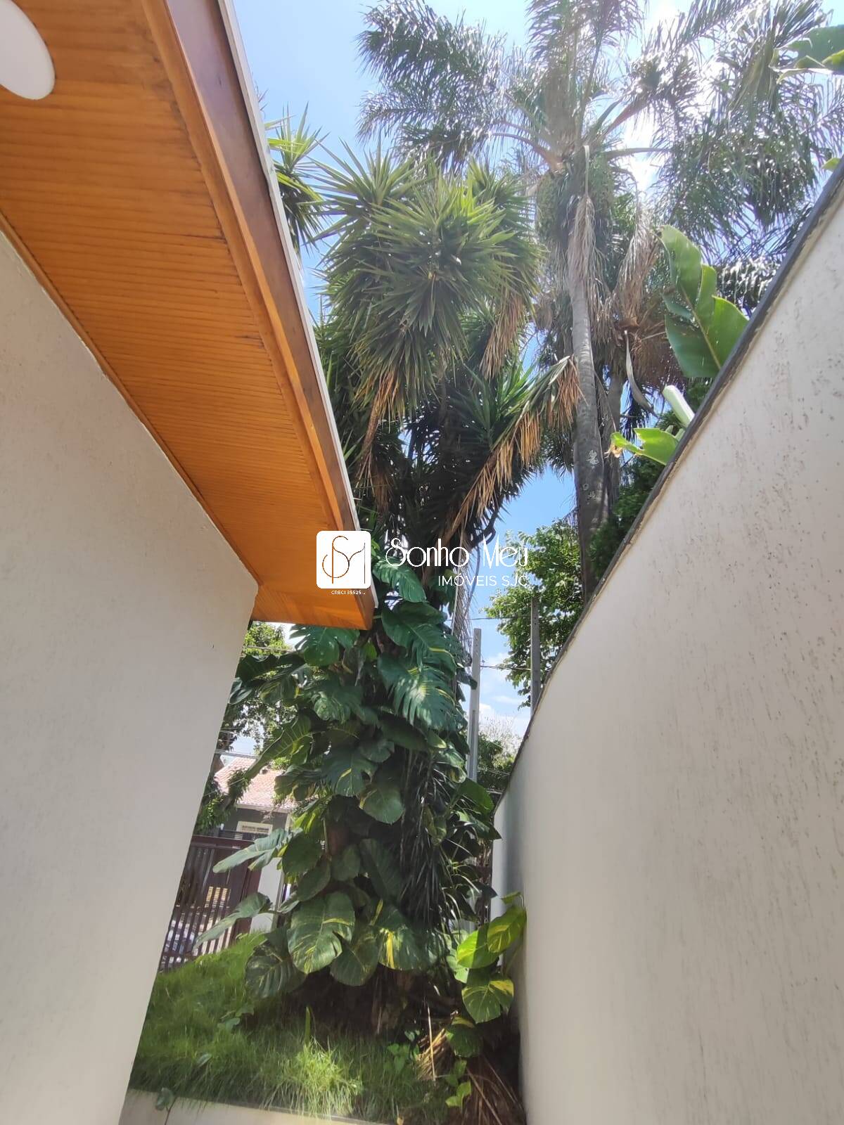 Casa para alugar com 4 quartos, 225m² - Foto 19