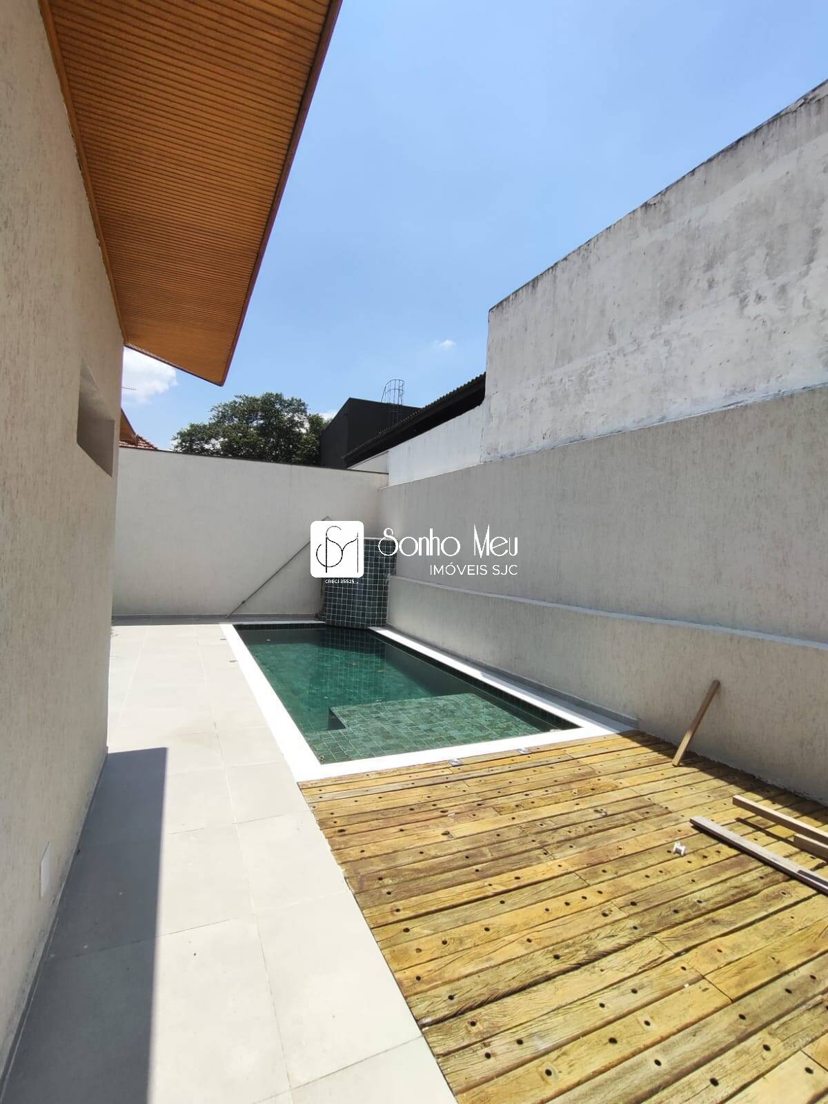 Casa para alugar com 4 quartos, 225m² - Foto 57