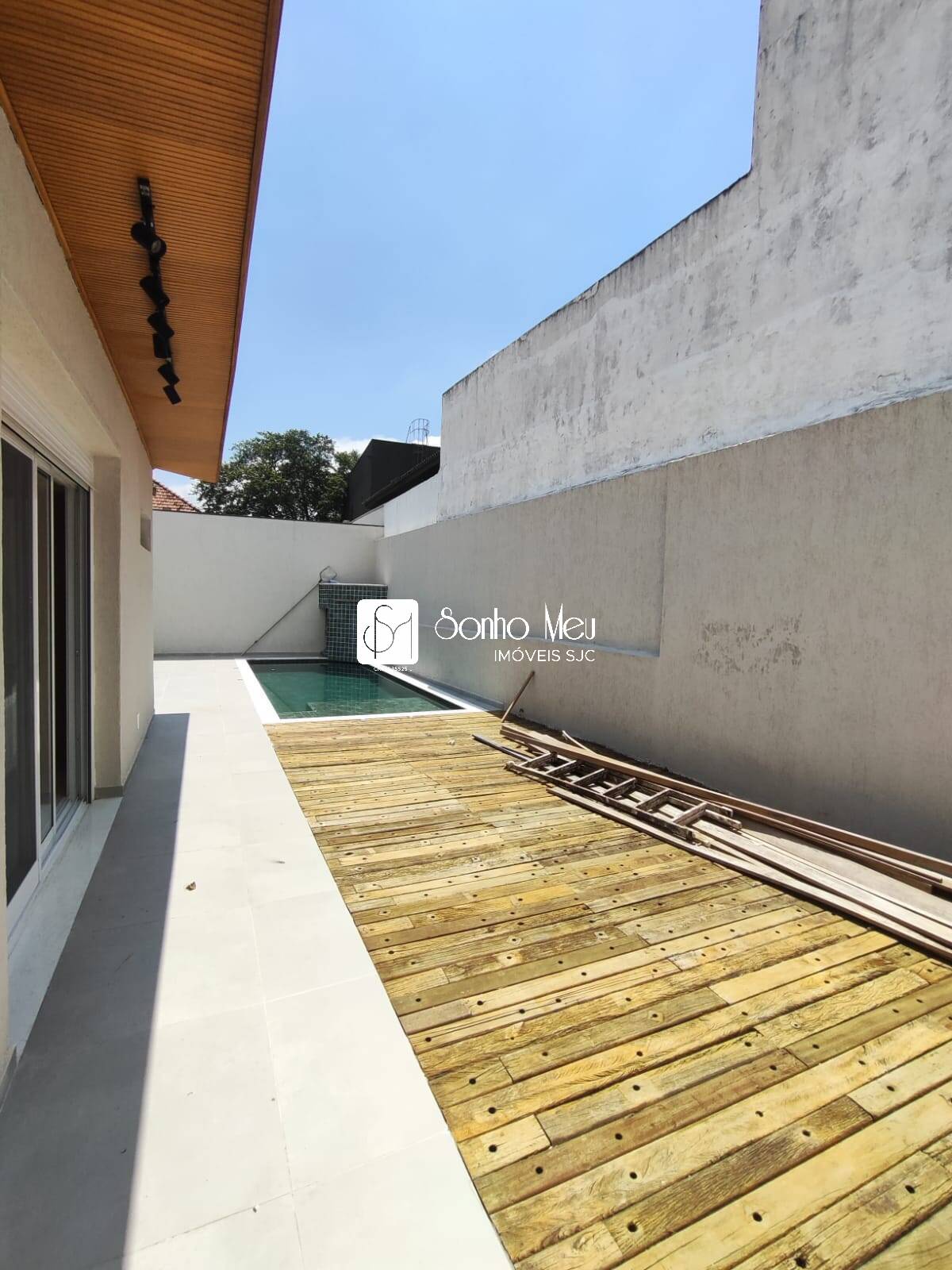 Casa para alugar com 4 quartos, 225m² - Foto 56