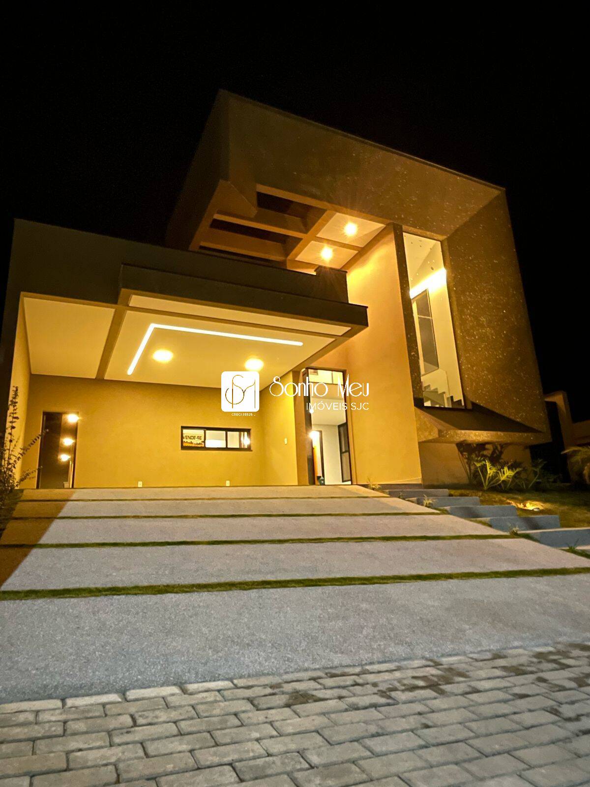 Casa de Condomínio à venda com 3 quartos, 192m² - Foto 1