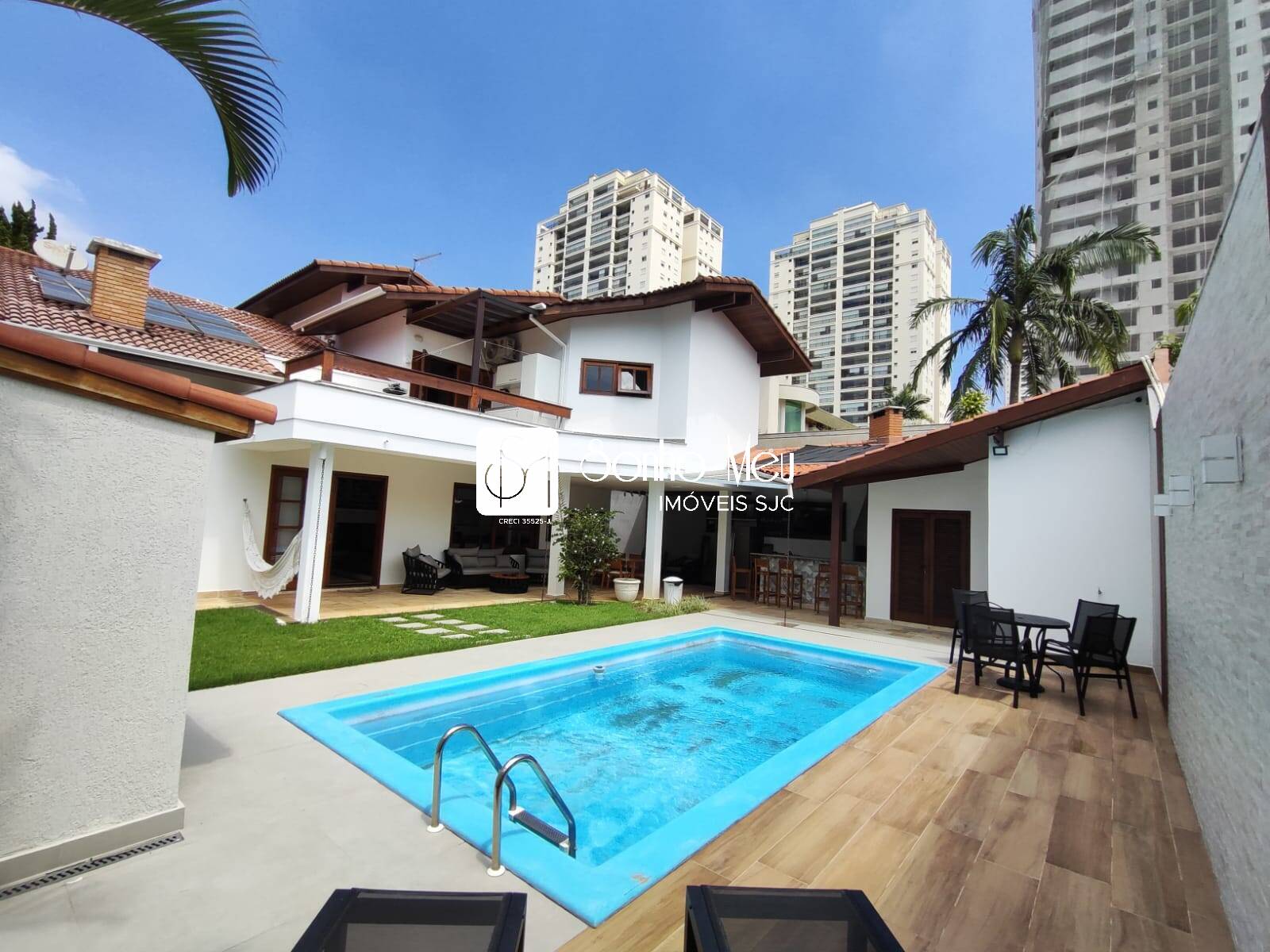Casa à venda e aluguel com 4 quartos, 300m² - Foto 7