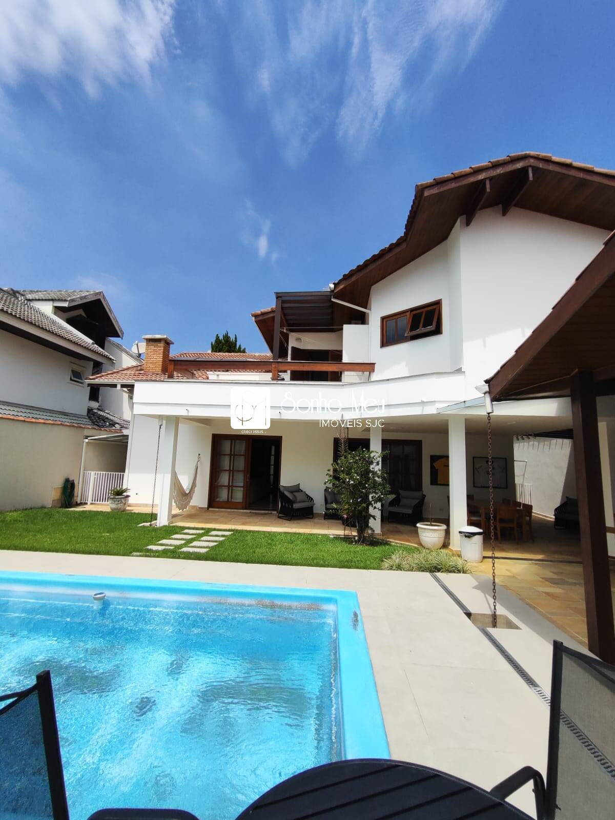 Casa à venda e aluguel com 4 quartos, 300m² - Foto 16