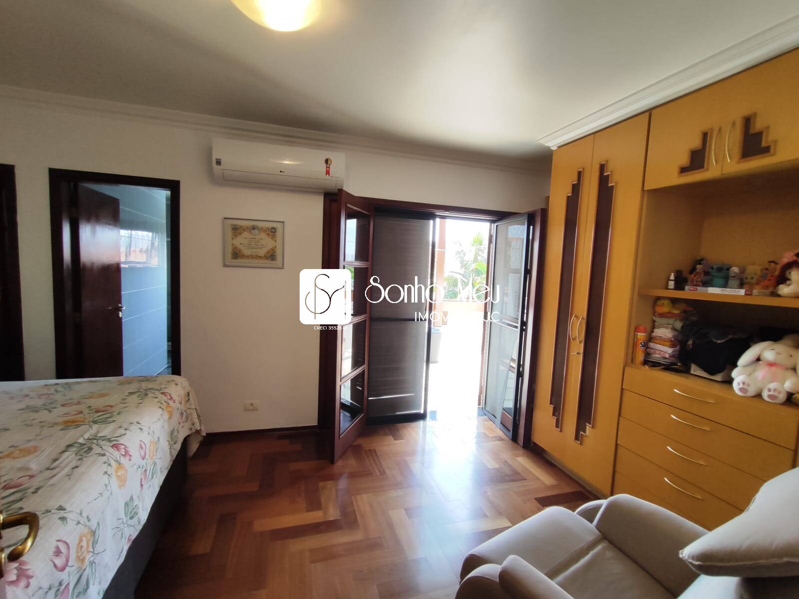 Casa à venda e aluguel com 4 quartos, 300m² - Foto 55