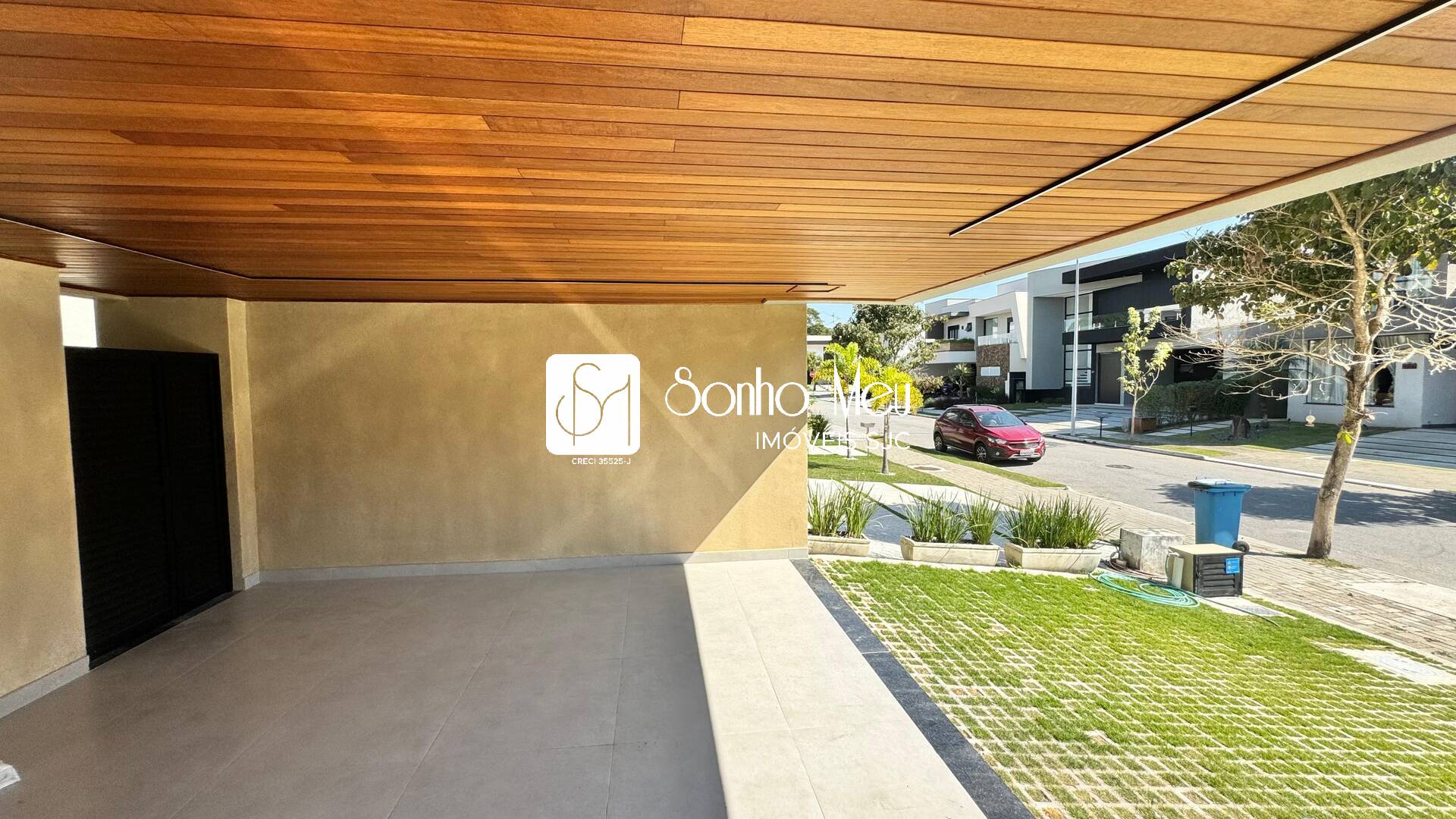 Casa de Condomínio à venda com 5 quartos, 378m² - Foto 2