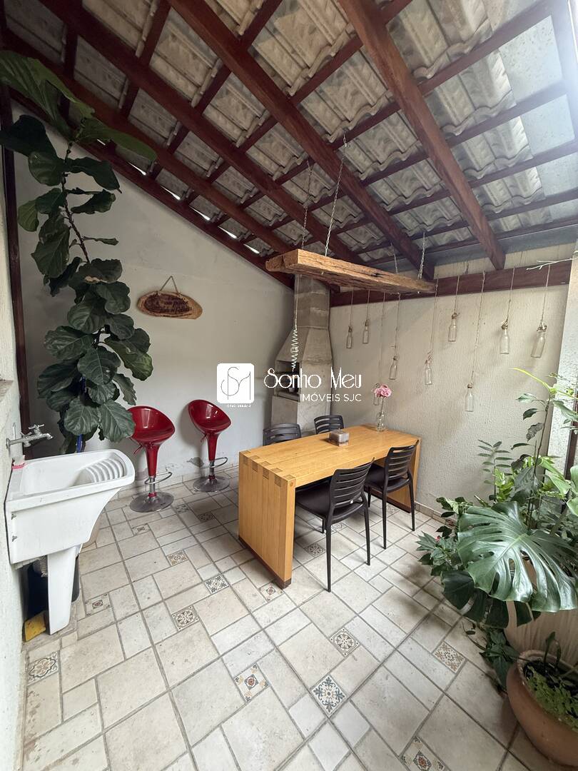 Casa à venda com 3 quartos, 143m² - Foto 12