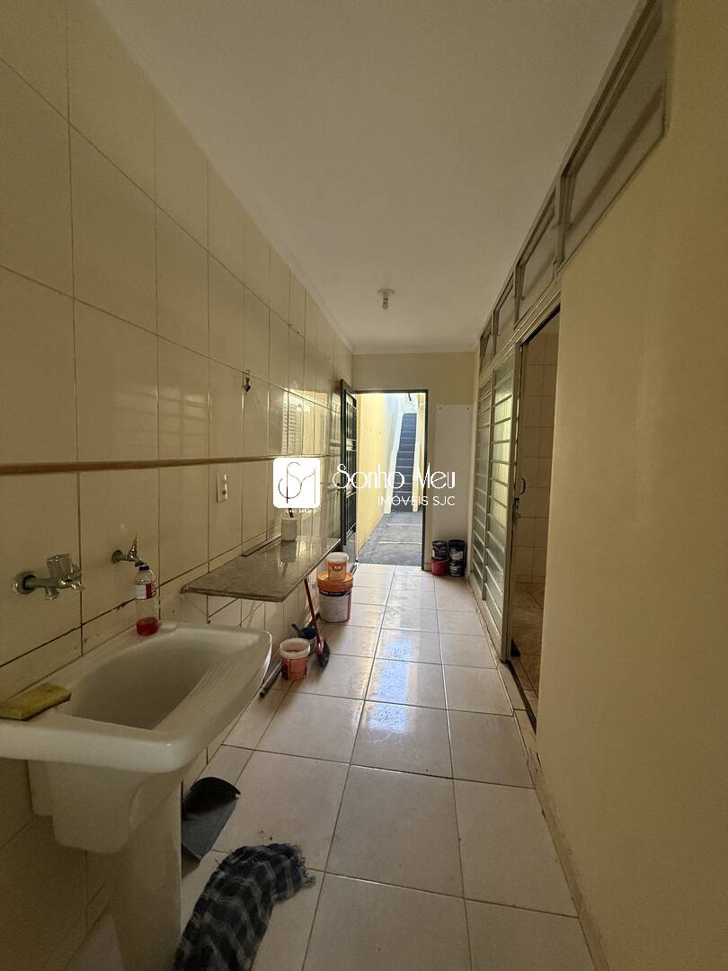 Casa à venda e aluguel com 3 quartos, 179m² - Foto 15