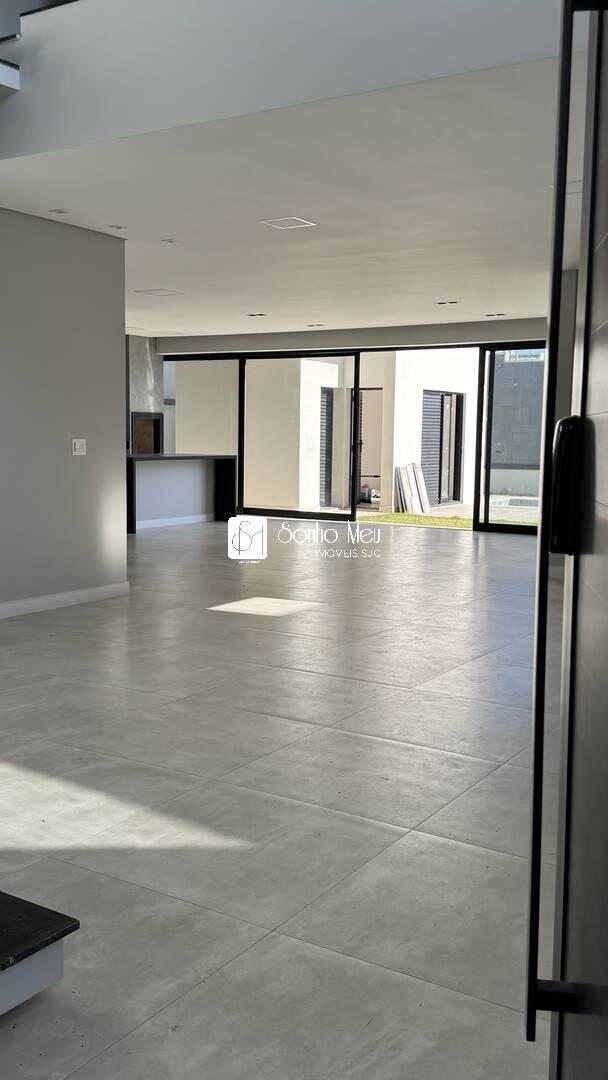Casa à venda com 3 quartos, 310m² - Foto 26