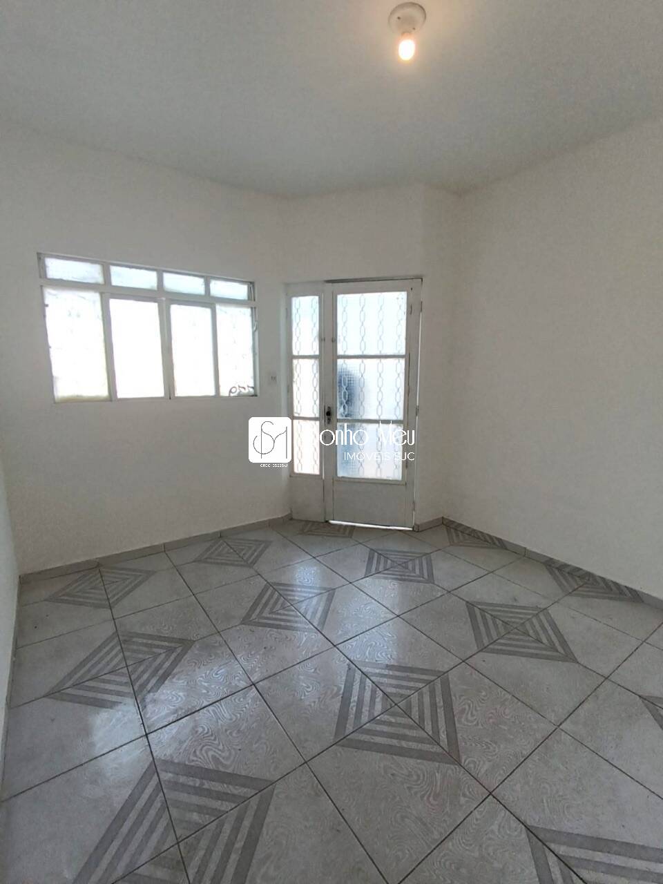 Casa à venda com 3 quartos, 68m² - Foto 5