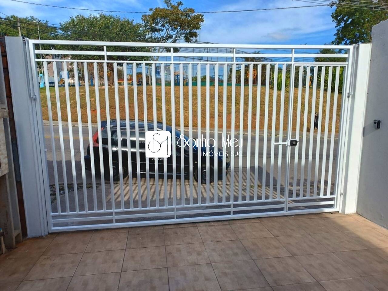 Casa à venda com 3 quartos, 68m² - Foto 4