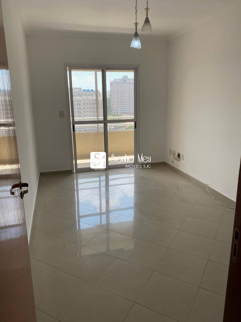 Apartamento para alugar com 3 quartos, 77m² - Foto 3