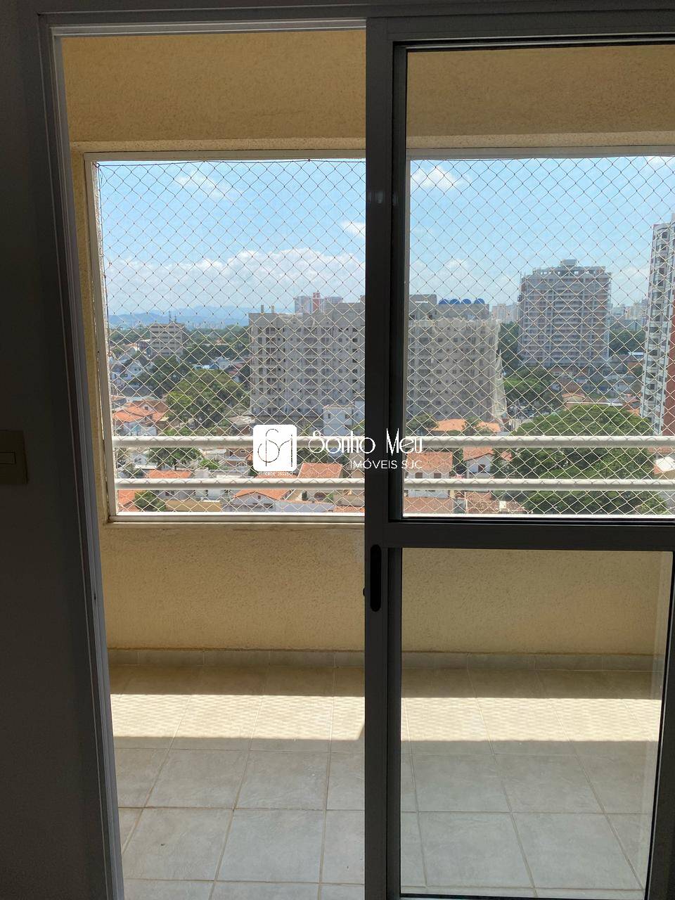 Apartamento para alugar com 3 quartos, 77m² - Foto 2