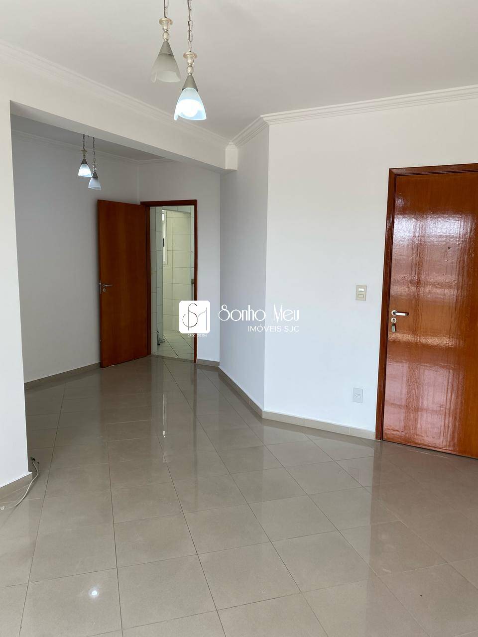 Apartamento para alugar com 3 quartos, 77m² - Foto 1