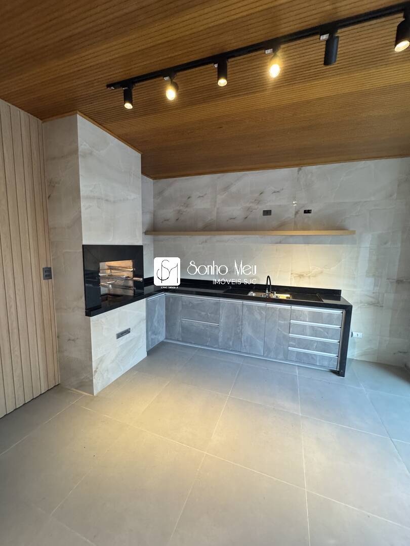 Casa para alugar com 4 quartos, 225m² - Foto 39
