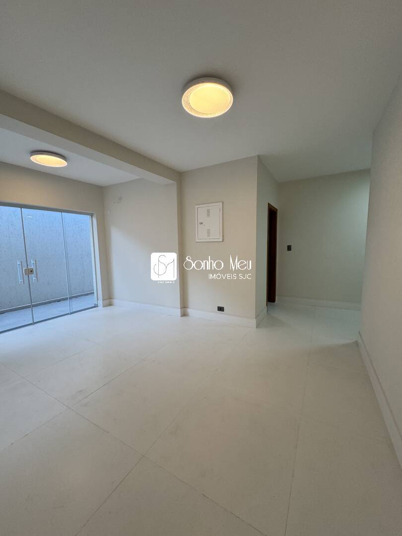 Casa para alugar com 4 quartos, 225m² - Foto 16