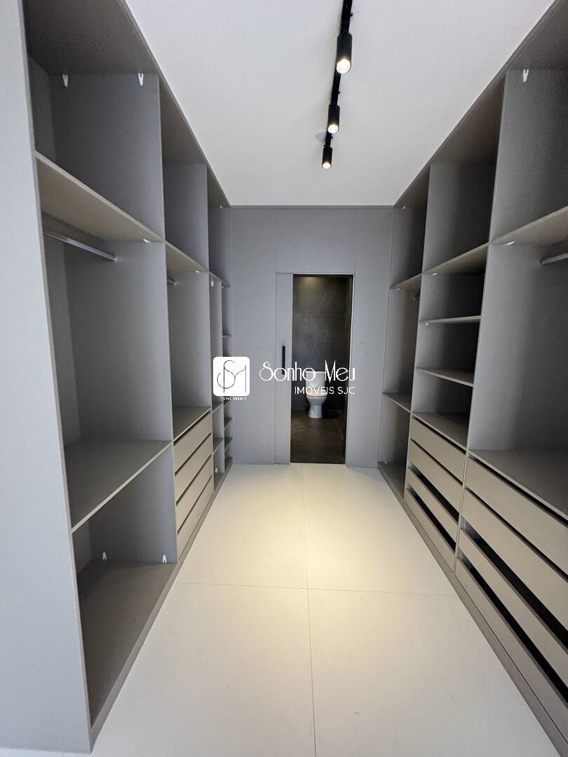 Casa para alugar com 4 quartos, 225m² - Foto 30